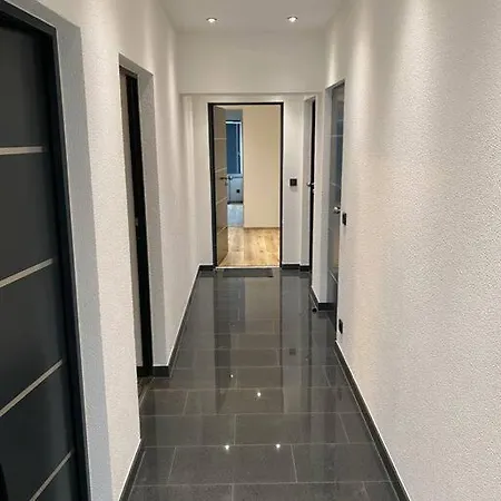 Wunderschoene 2,5 - Zimmer- Mit Terrasse Und Fernblick Im Vordertaunus Apartment *