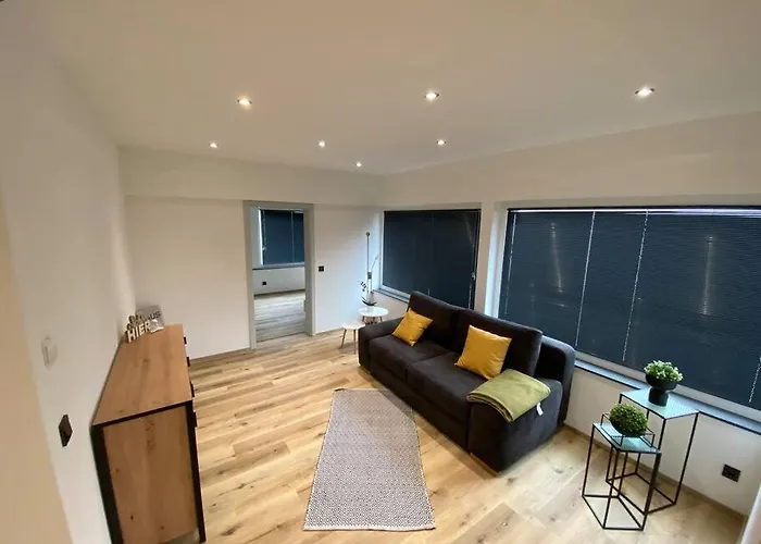 Wunderschoene 2,5 - Zimmer- Mit Terrasse Und Fernblick Im Vordertaunus * Schmitten