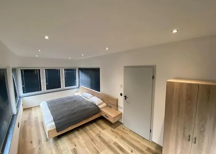 Apartamento Wunderschoene 2,5 - Zimmer- Mit Terrasse Und Fernblick Im Vordertaunus *